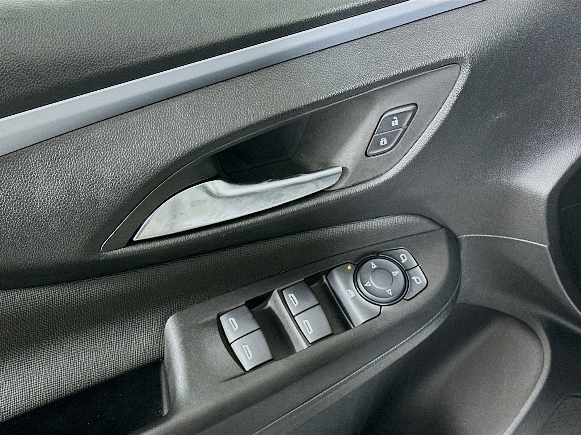 Used 2025 Buick Envista Preferred FWD image 15