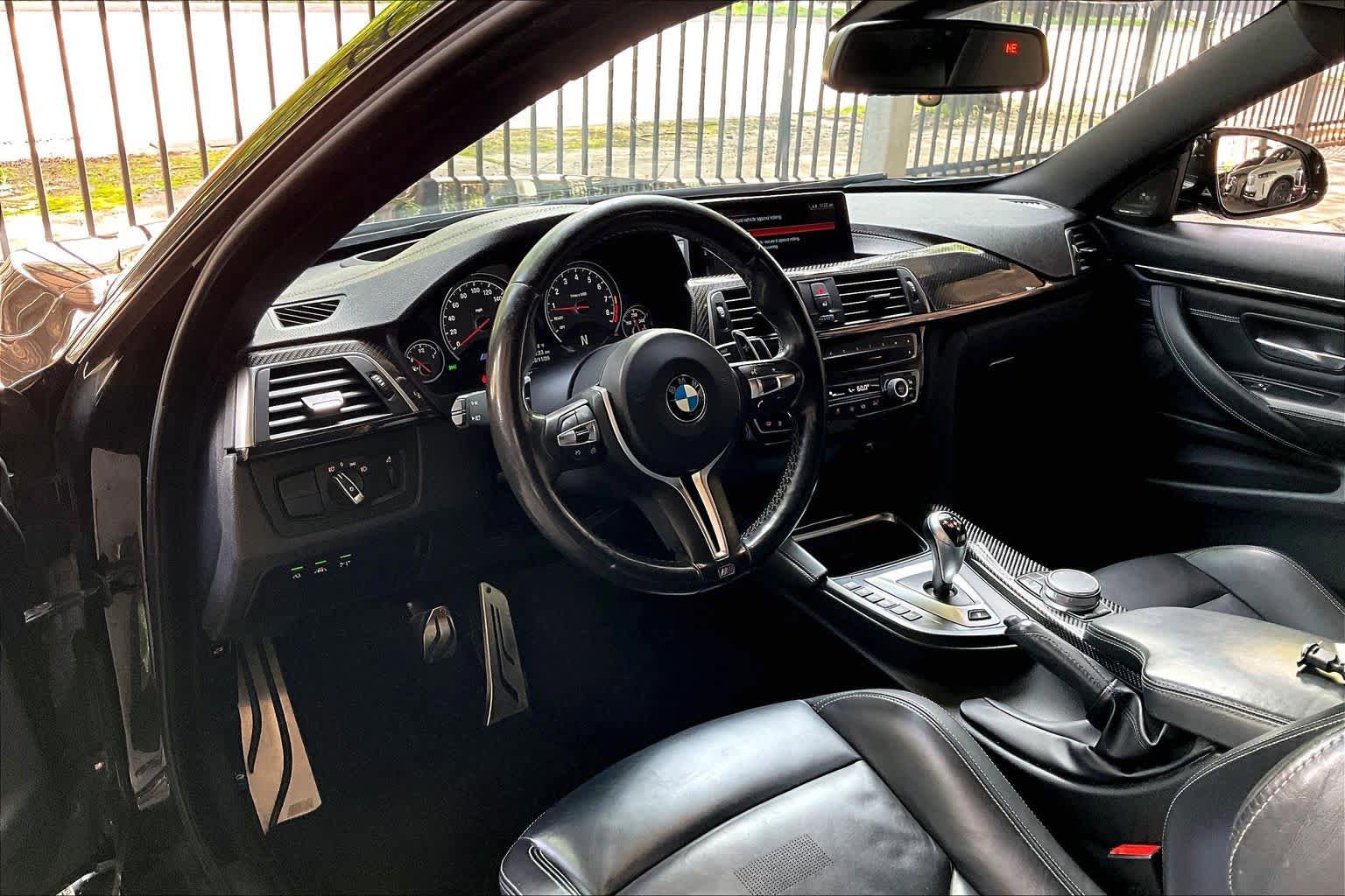 Used 2020 BMW M4 Coupe w/ Competition Package RWD image 17