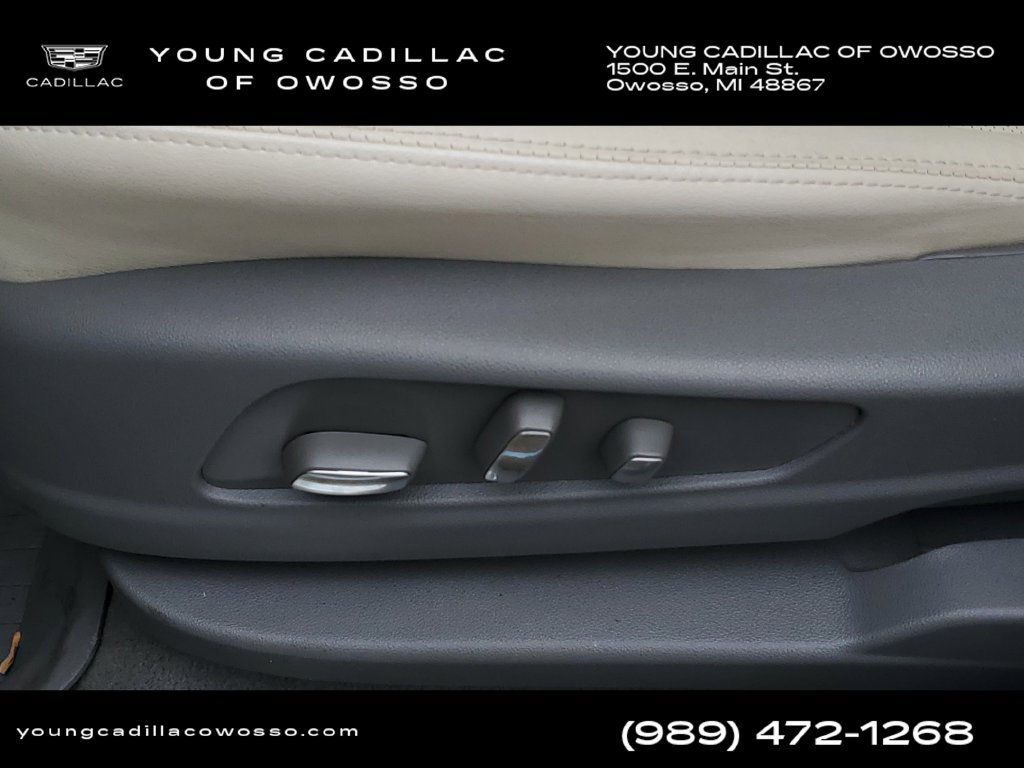 Used 2023 Cadillac XT5 Premium Luxury w/ LPO, Floor Liner Package AWD/4WD image 10