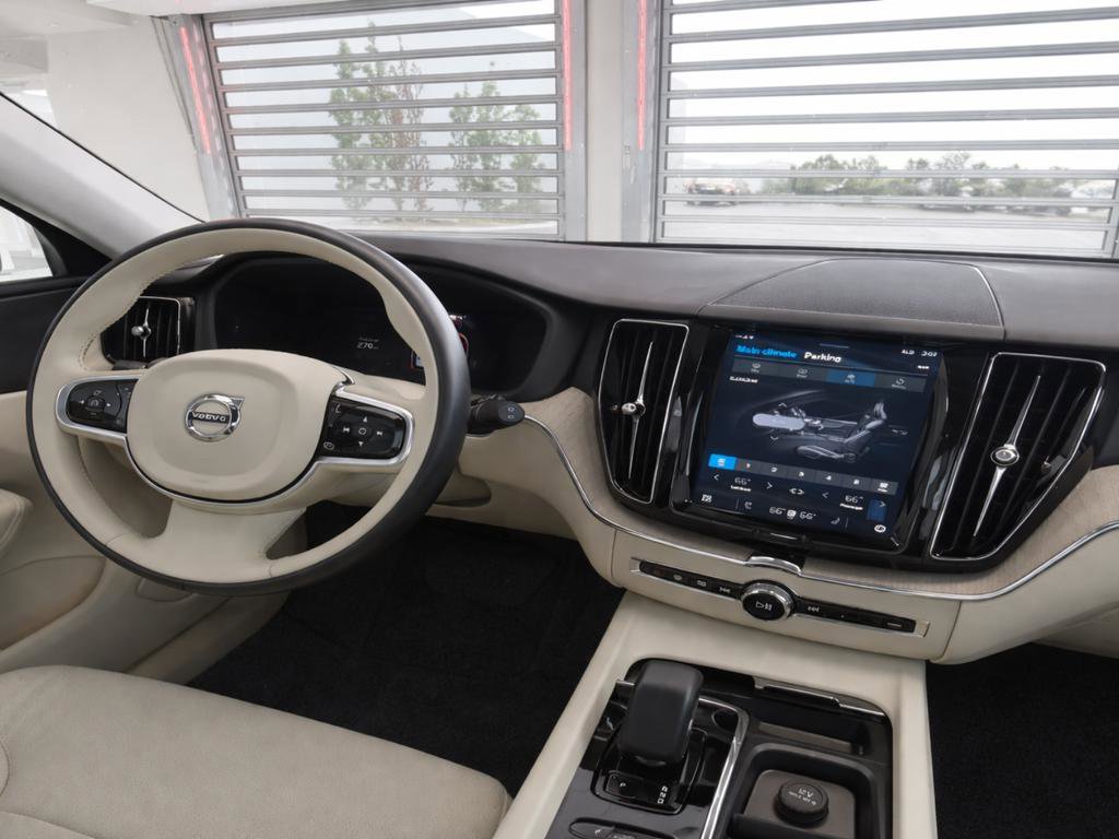 Used 2023 Volvo XC60 B5 Plus w/ Climate Package FWD image 15