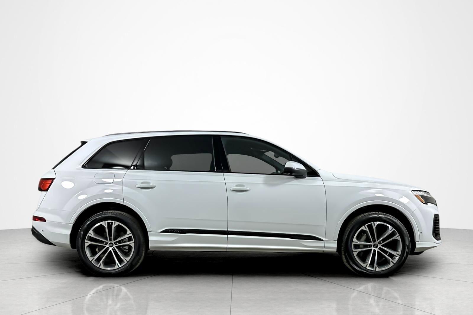 New 2026 Audi Q7 3.0T Premium image 7