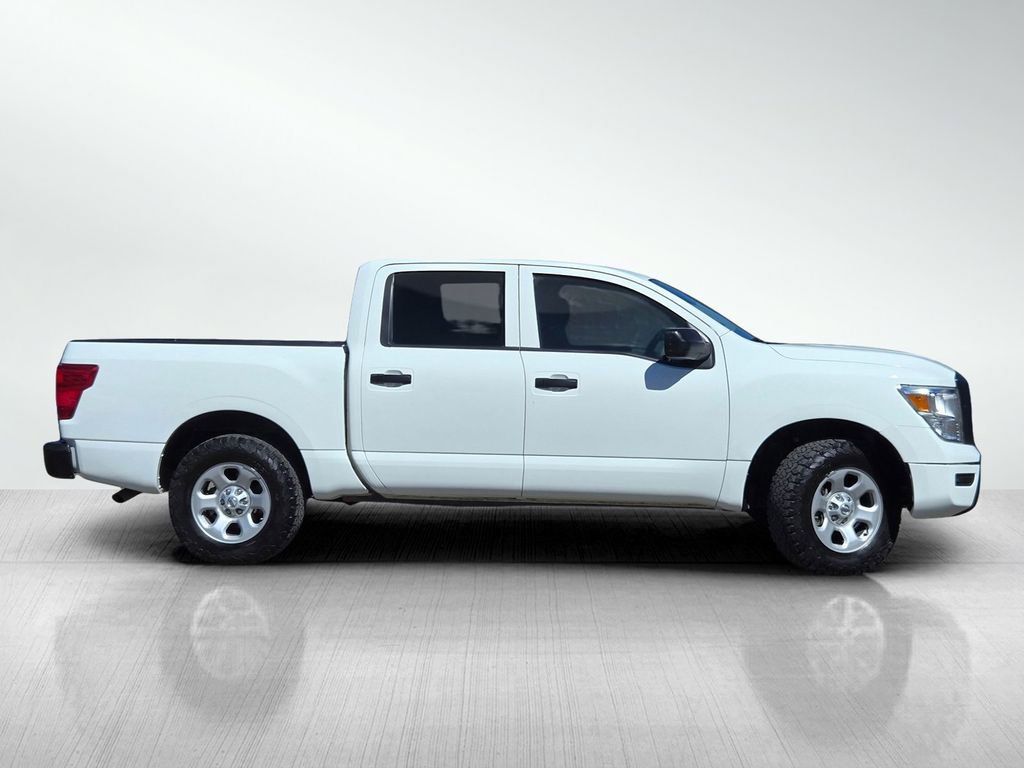 Used 2022 Nissan Titan S w/ S Utility Package image 3