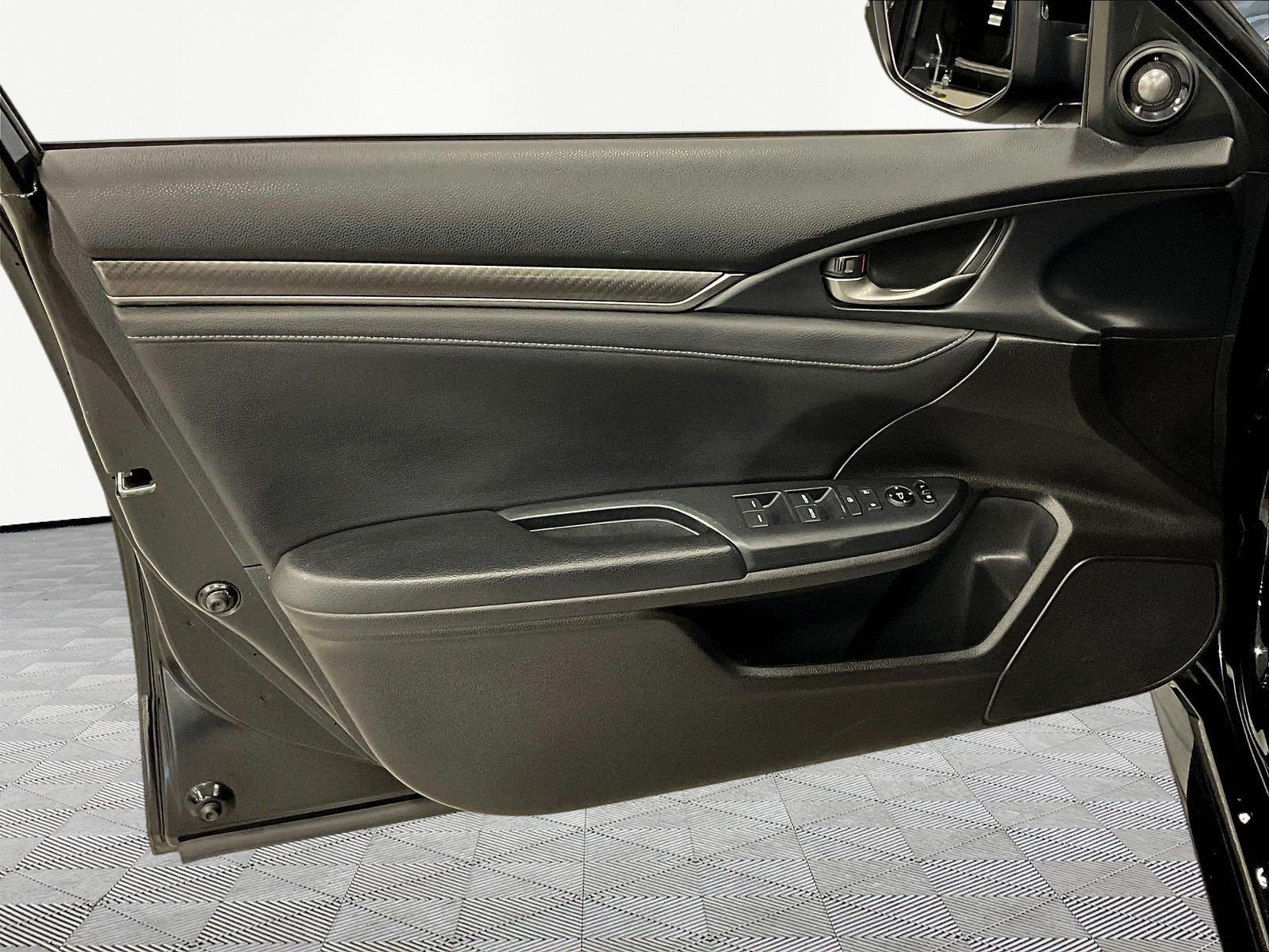 Used 2019 Honda Civic Sport Touring image 19