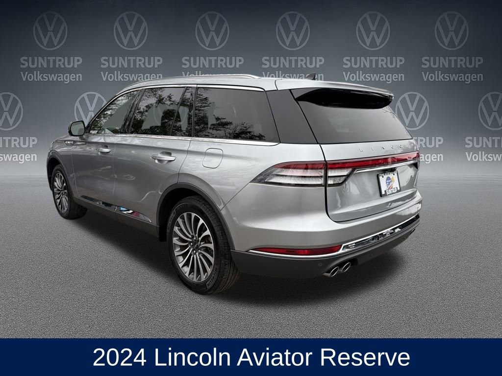 Used 2024 Lincoln Aviator Reserve image 3