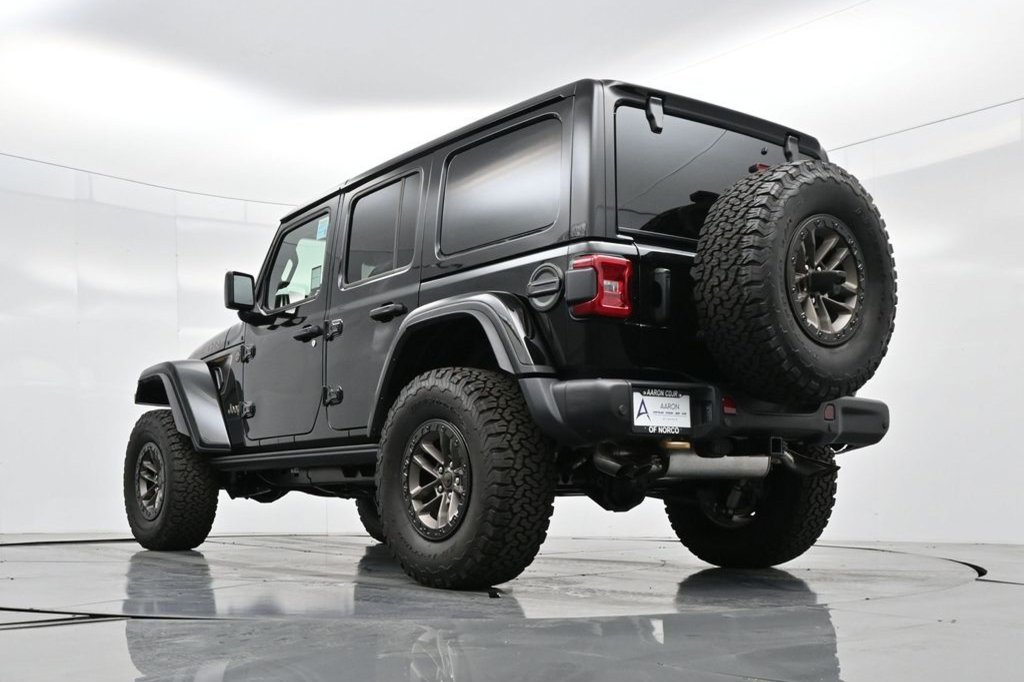 Used 2024 Jeep Wrangler Unlimited Rubicon 392 AWD/4WD image 9