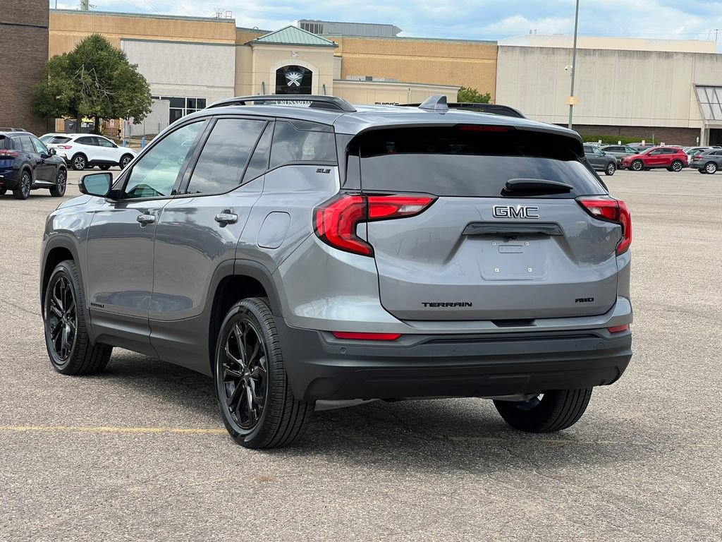 Used 2020 GMC Terrain SLE w/ Driver Convenience Package AWD/4WD image 10