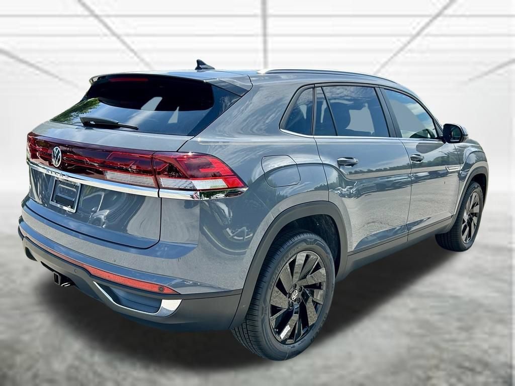 New 2026 Volkswagen Atlas Cross Sport SE FWD image 5