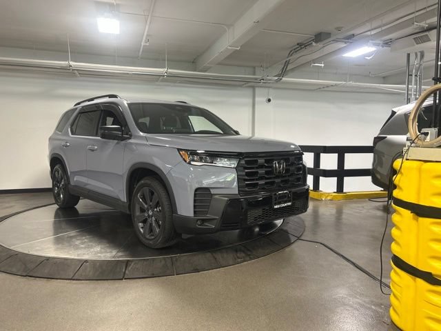 Used 2026 Honda Pilot Sport image 11