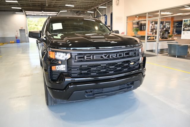 Used 2024 Chevrolet Silverado 1500 Custom AWD/4WD image 3