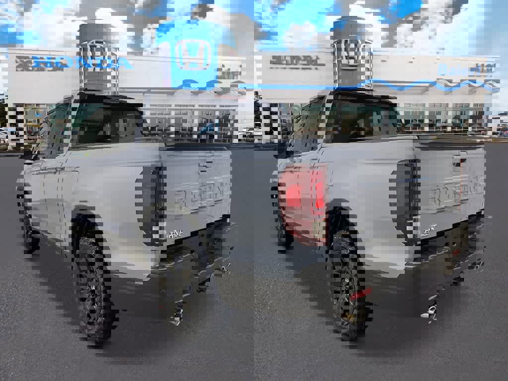 New 2026 Honda Ridgeline Black Edition image 3