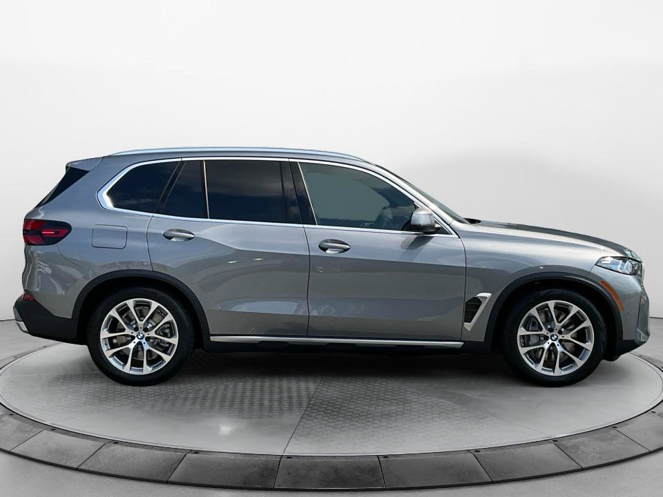 New 2026 BMW X5 xDrive50e AWD/4WD image 8