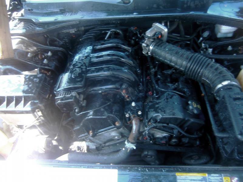 Used 2005 Chrysler 300 RWD image 8