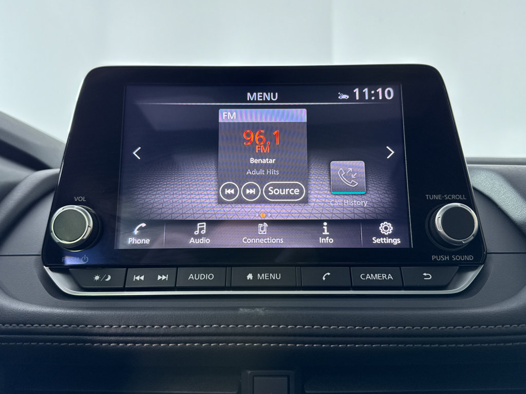 Used 2024 Nissan Rogue SV w/ SV Premium Package image 14