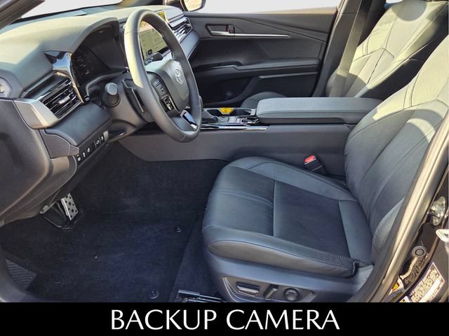 Used 2025 Toyota Camry XSE FWD image 6