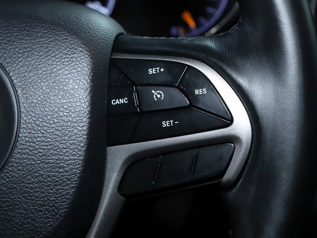 Used 2020 Jeep Grand Cherokee Altitude image 23