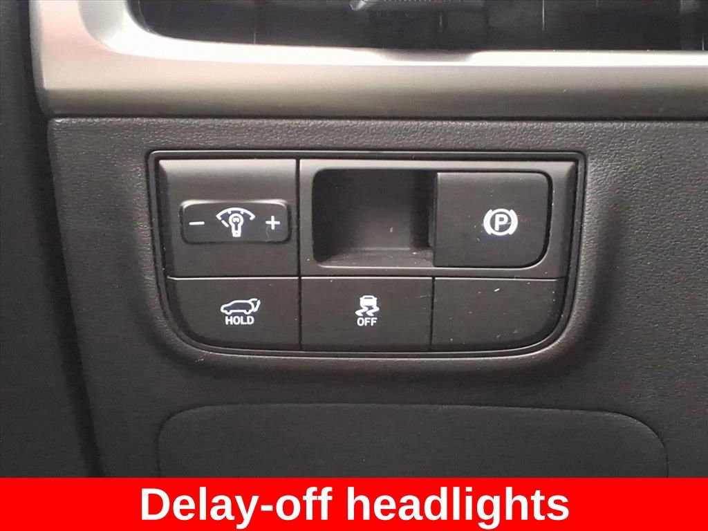 Used 2025 Hyundai Tucson Limited image 31