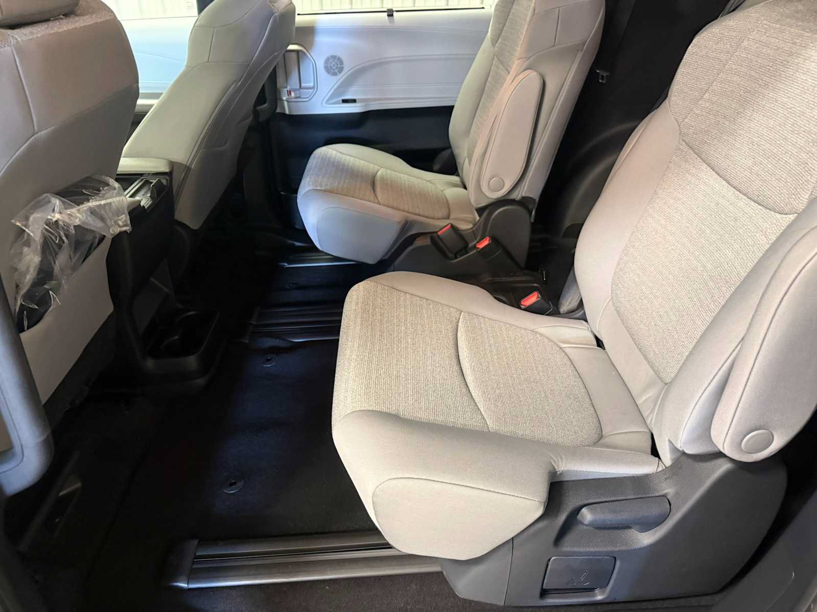 Certified 2026 Toyota Sienna LE AWD/4WD image 22