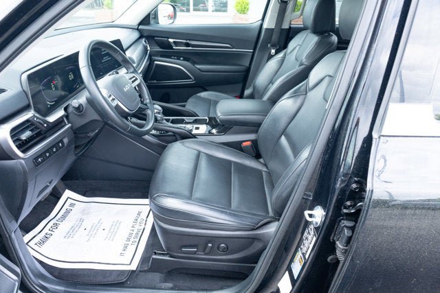 Used 2025 Kia Telluride S FWD image 15
