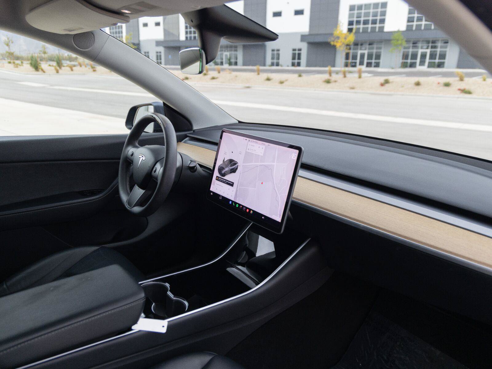 Used 2020 Tesla Model Y Long Range AWD/4WD image 31