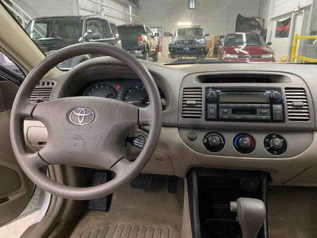 Used 2003 Toyota Camry LE image 16