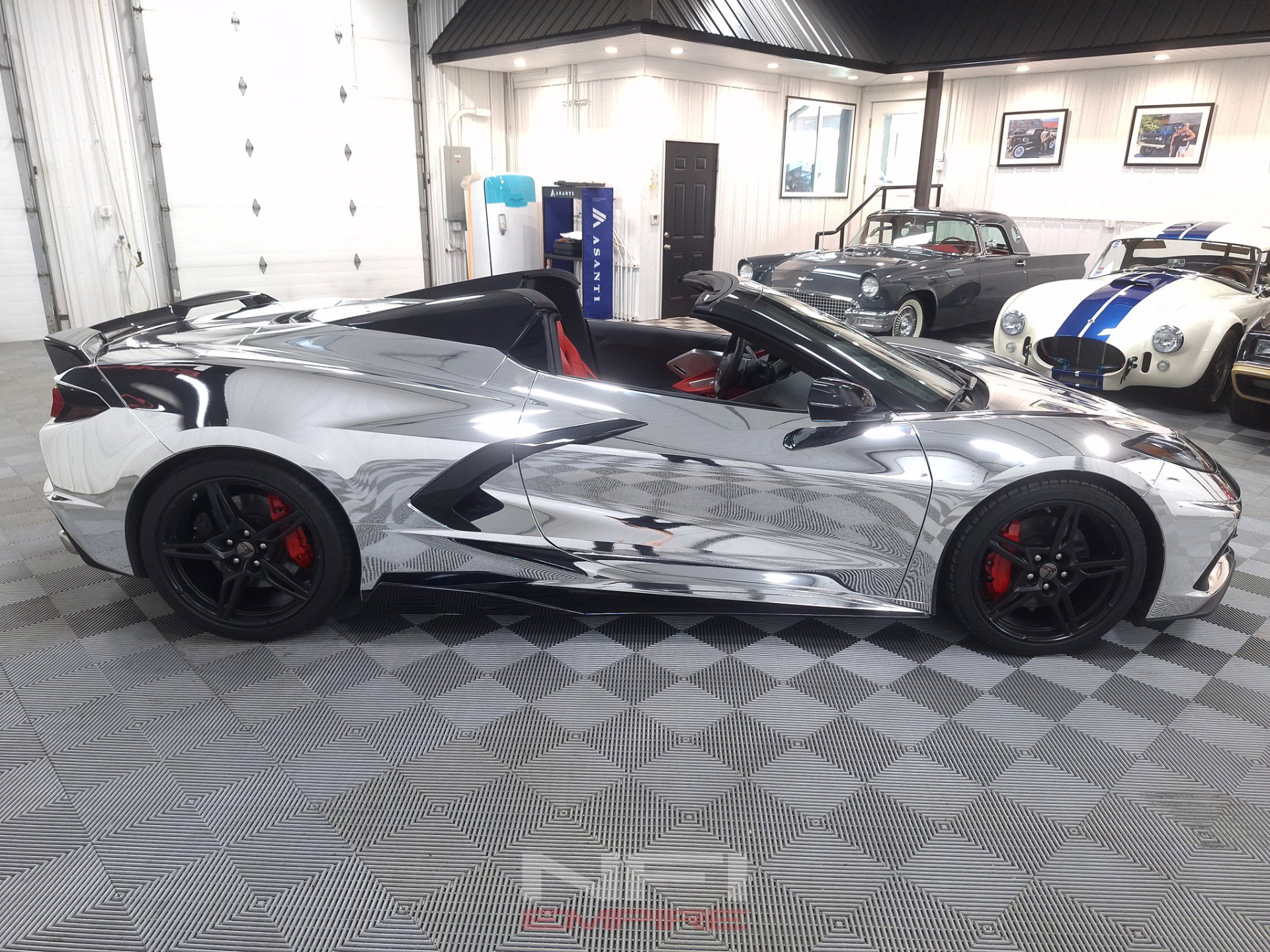 Used 2024 Chevrolet Corvette Stingray Premium Conv w/ Z51 Performance Package RWD image 11