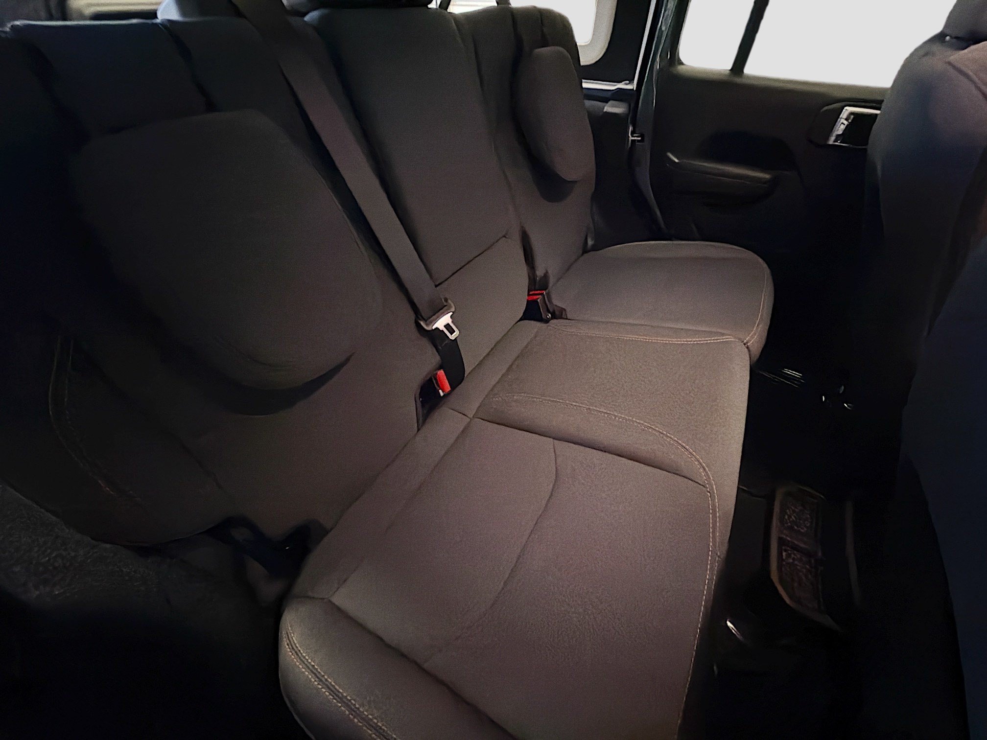 Used 2024 Jeep Wrangler Unlimited AWD/4WD image 14