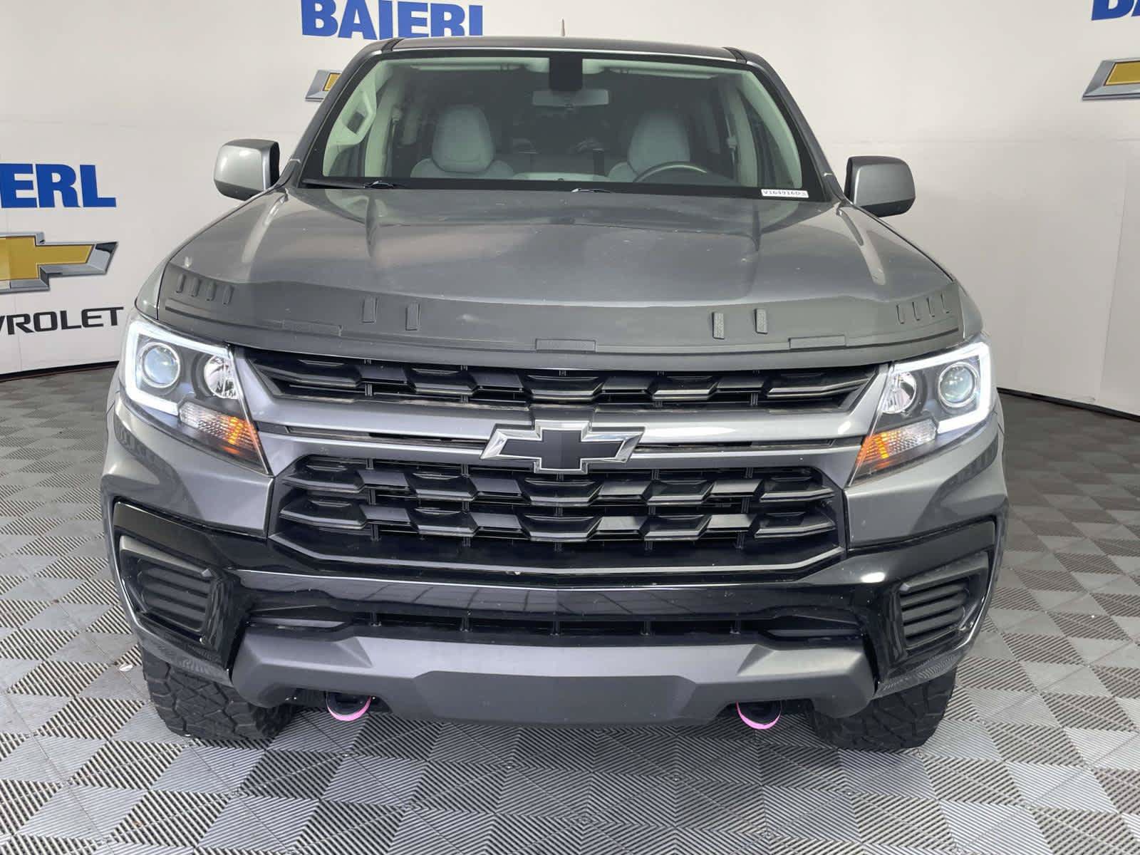 Used 2022 Chevrolet Colorado W/T w/ Custom Special Edition AWD/4WD image 8