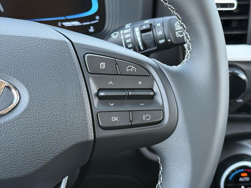 New 2026 Hyundai Venue SEL FWD image 19