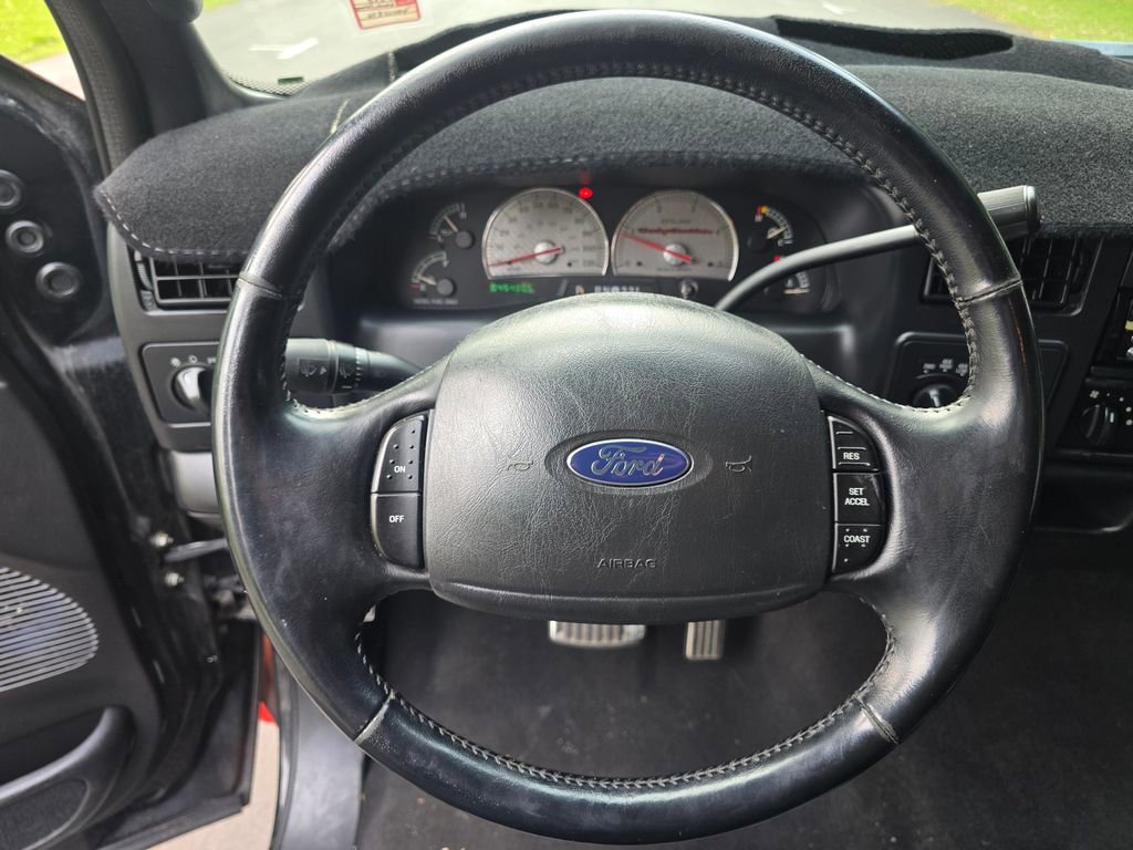 Used 2004 Ford F250 Harley-Davidson image 33