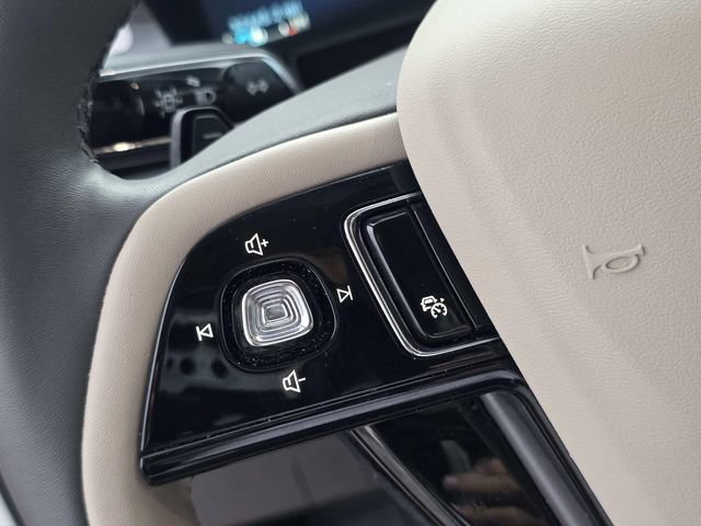 Certified 2023 Lincoln Corsair FWD w/ Equipment Group 101A image 15