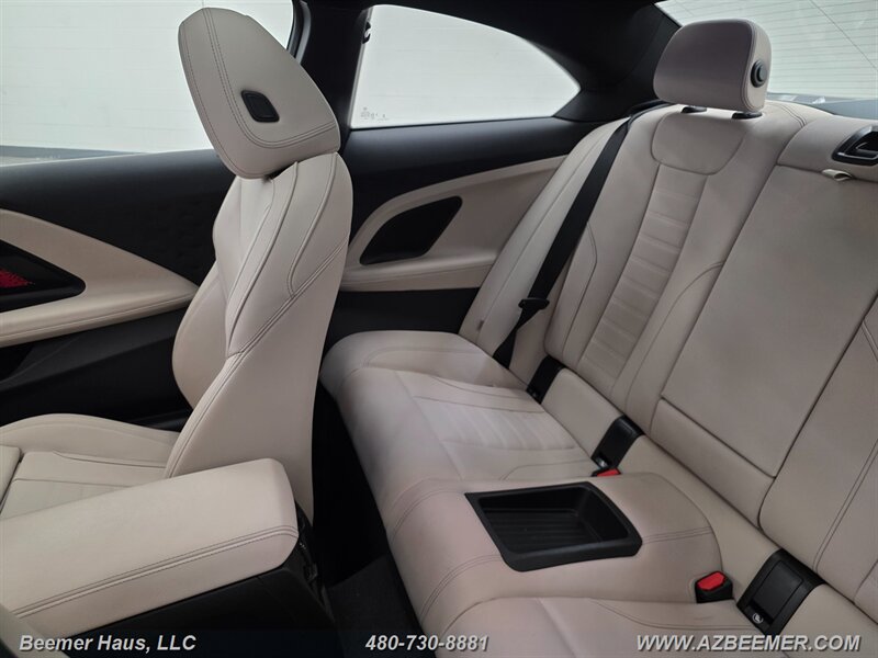 Used 2024 BMW 230i Coupe w/ Premium Package RWD image 19
