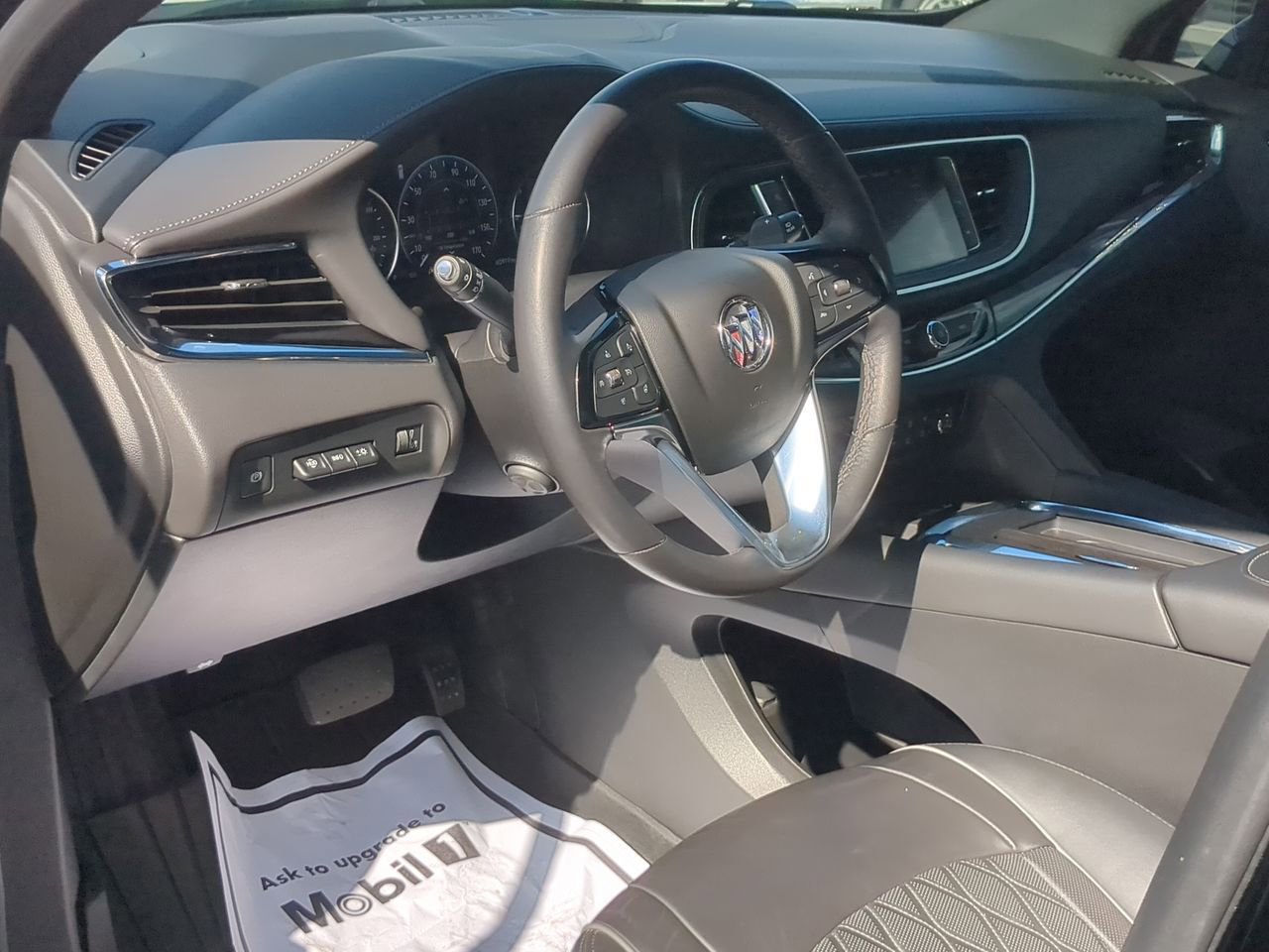 Used 2023 Buick Enclave Avenir w/ Avenir Technology Package image 10