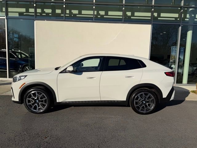 Used 2025 BMW X2 xDrive28i w/ Technology Package image 2