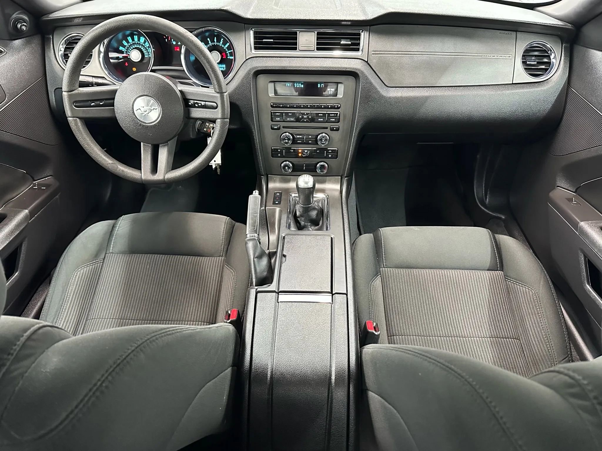 Used 2011 Ford Mustang Coupe image 16