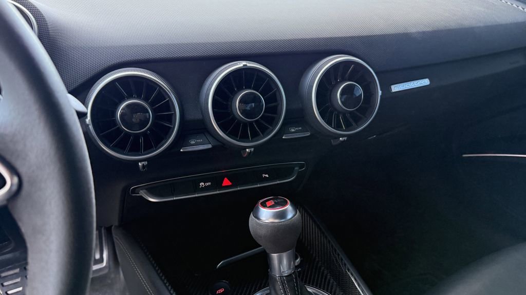 Used 2018 Audi TT RS w/ Technology Package AWD/4WD image 4