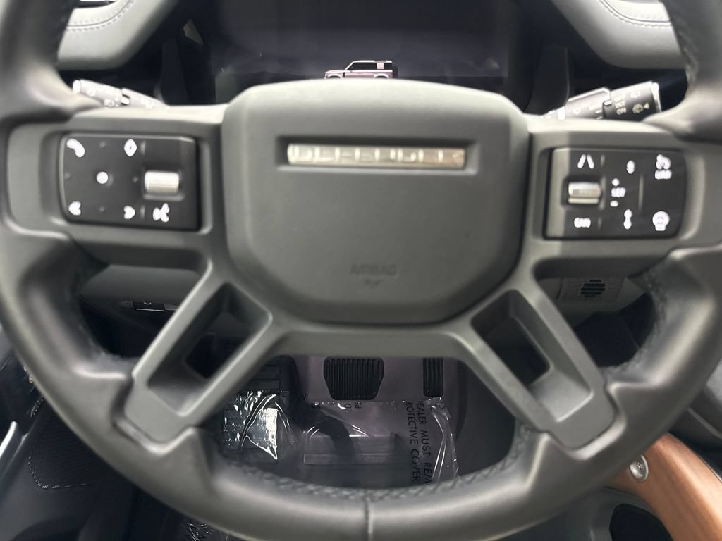 Used 2024 Land Rover Defender 110 X-Dynamic SE AWD/4WD image 57