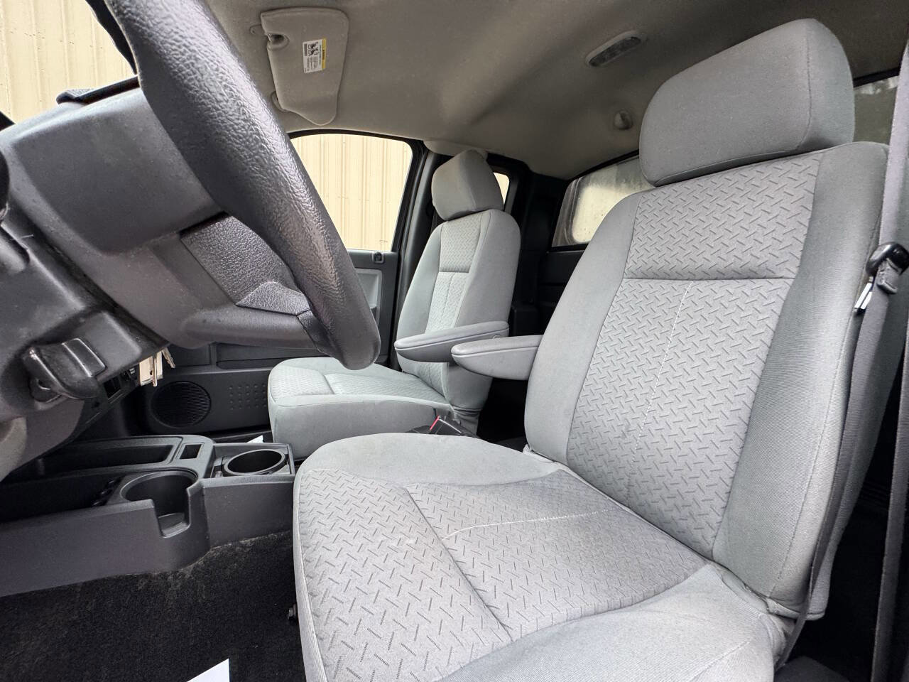 Used 2009 Dodge Dakota ST image 17