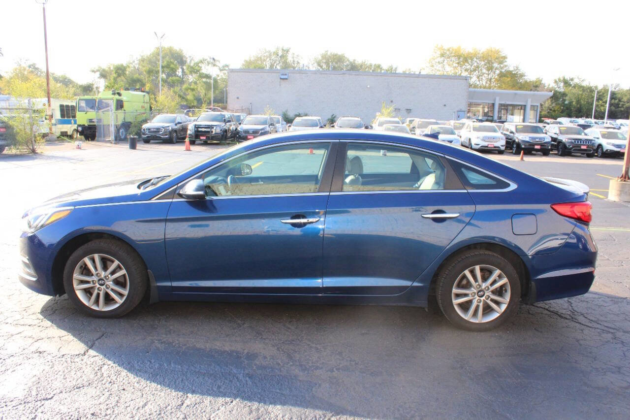 Used 2015 Hyundai Sonata ECO w/ Option Group 08 FWD image 2