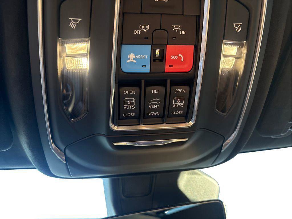 Used 2025 Jeep Grand Cherokee L Summit AWD/4WD image 18