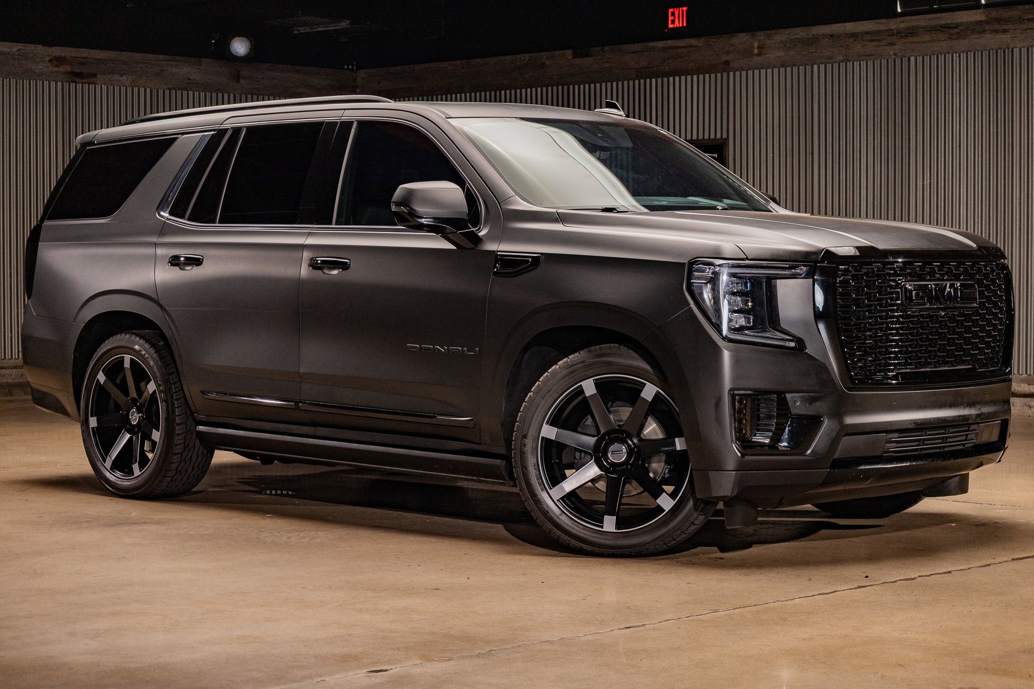 Used 2022 GMC Yukon Denali w/ Denali Ultimate Package