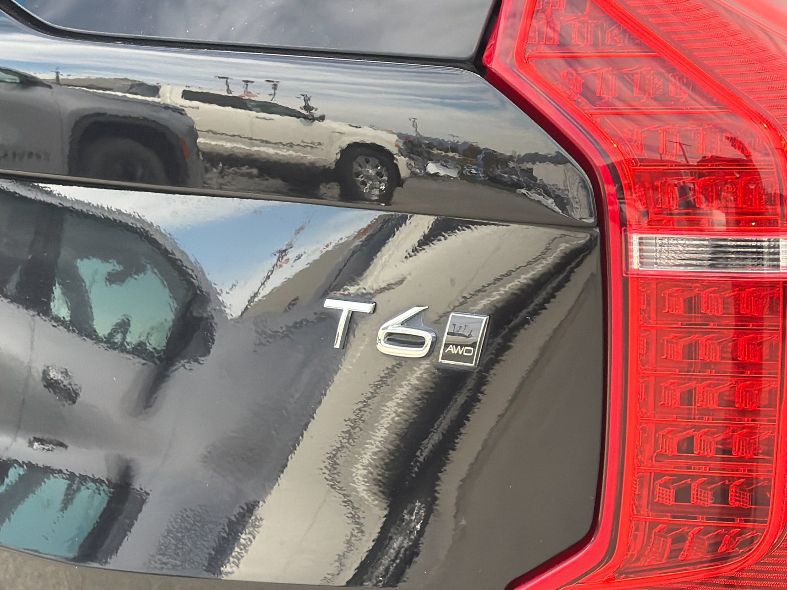 Used 2021 Volvo XC90 T6 Inscription w/ Protection Package Premier AWD/4WD image 39