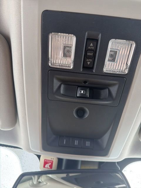 Used 2015 RAM 1500 Laramie w/ Convenience Group image 22