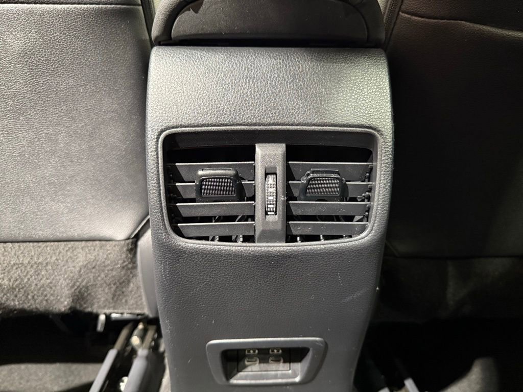 Certified 2023 Toyota Corolla Cross XLE image 20