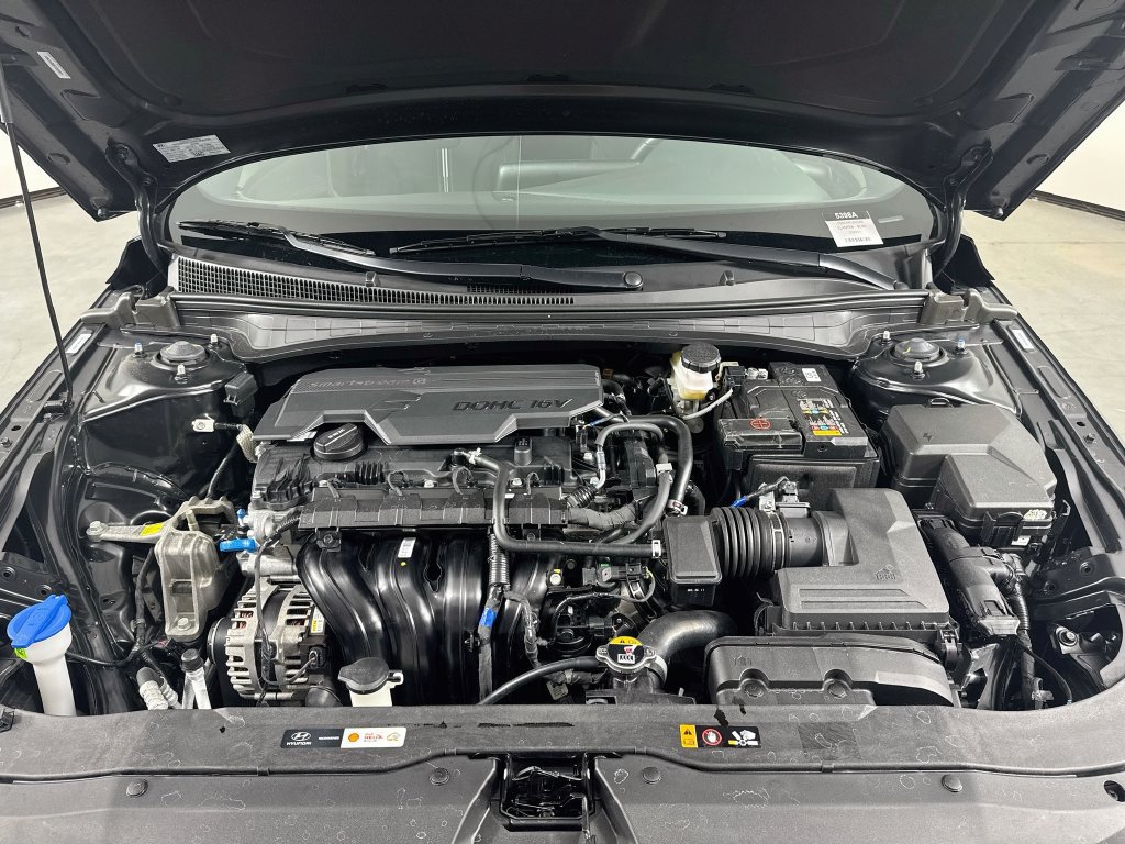 Certified 2026 Hyundai Elantra Sport FWD image 29