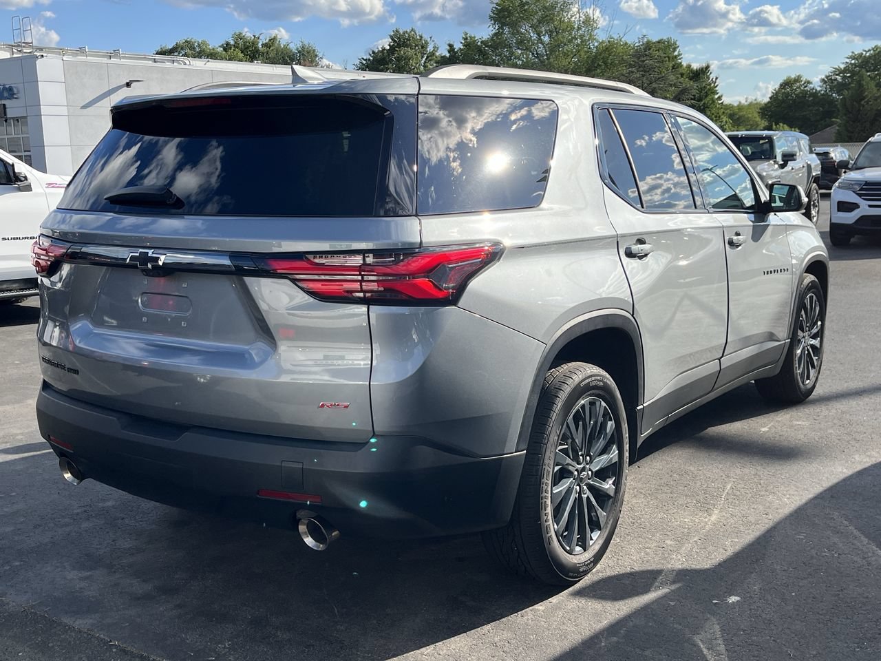 Certified 2023 Chevrolet Traverse RS AWD/4WD image 3