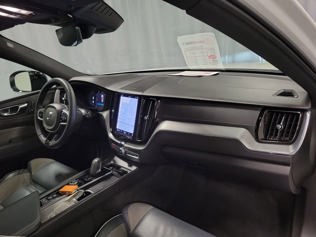 Used 2022 Volvo XC60 T8 R-Design w/ Advanced Package image 27