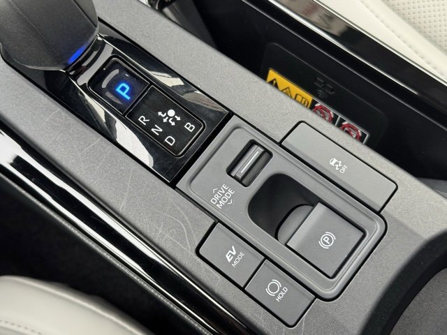 Certified 2024 Toyota Prius XLE image 21