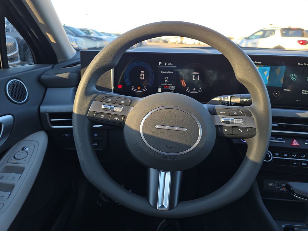 Used 2025 Hyundai Sonata SE image 14