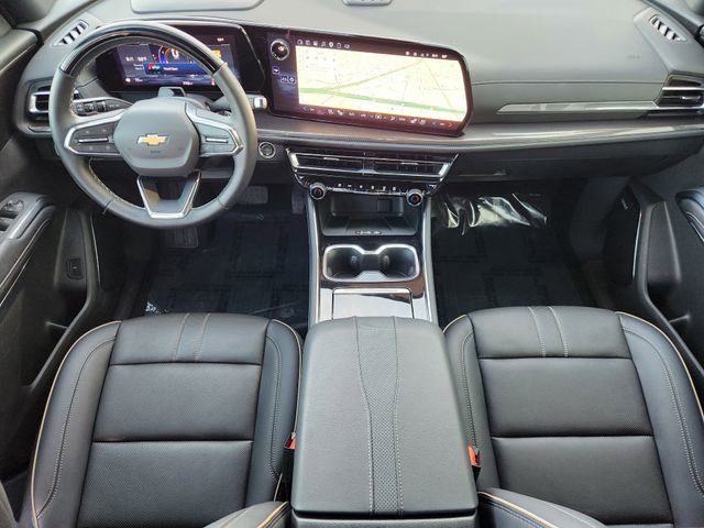 Used 2025 Chevrolet Traverse High Country FWD image 29