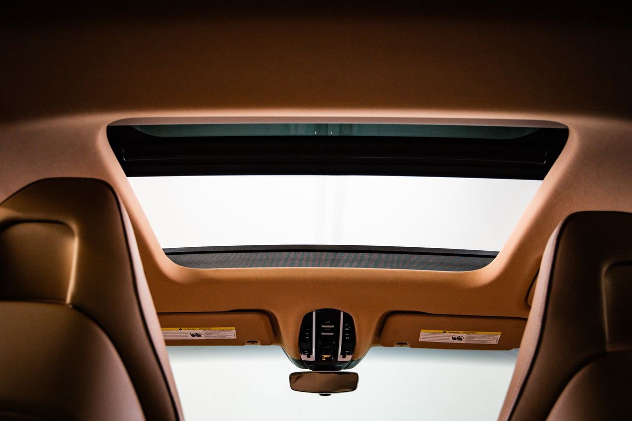 Certified 2023 Porsche Panamera 4S AWD/4WD image 28